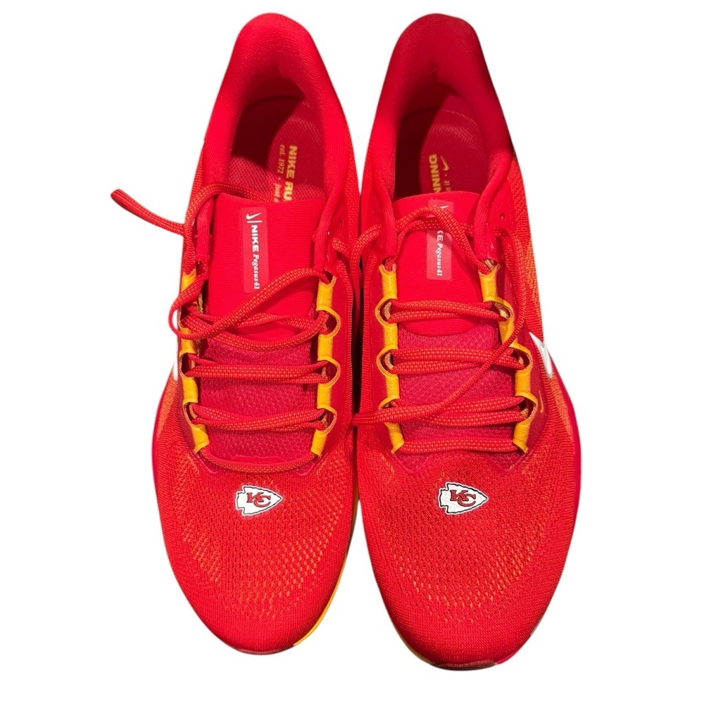 Men’s Nike Air Zoom Pegasus 41 Kansas City Chiefs running shoes. NWT